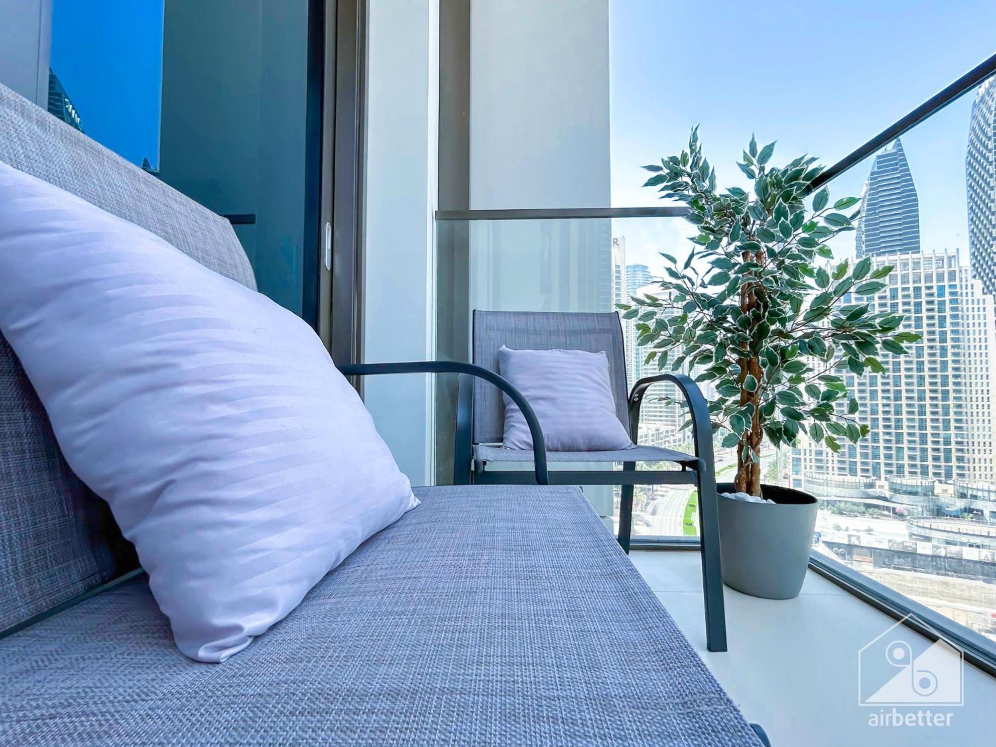Luxury & Elegance At Burj Crown Downtown Dubai